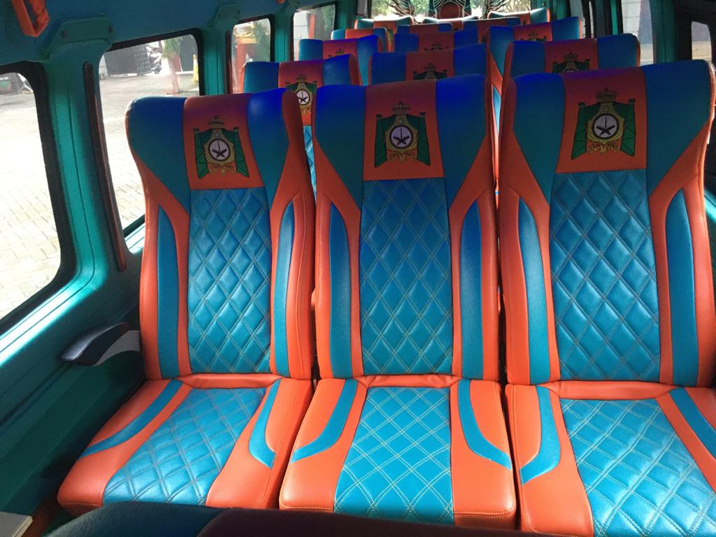 Elf Long M3 Interior 2