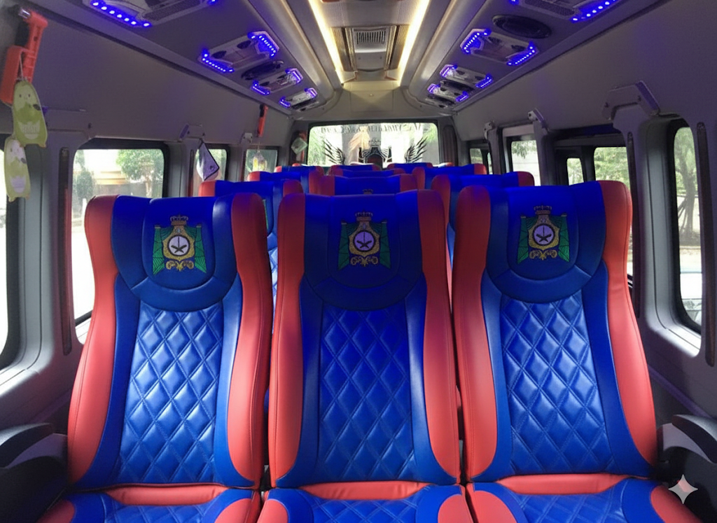 Elf Long M4 Interior 2